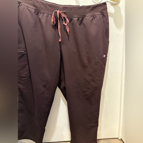 Figs Scrub Set - Picture 5 of 11